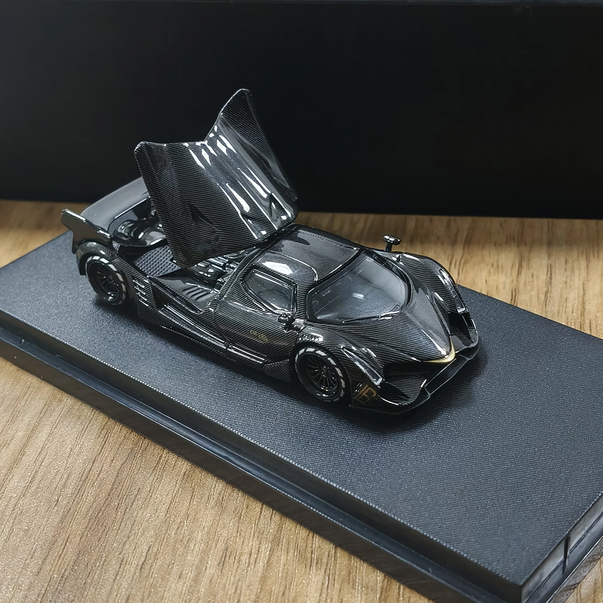 LMF Model 1:64 Devel 16 Hyperc - Die Cast Car 1 64 recensie en prijs